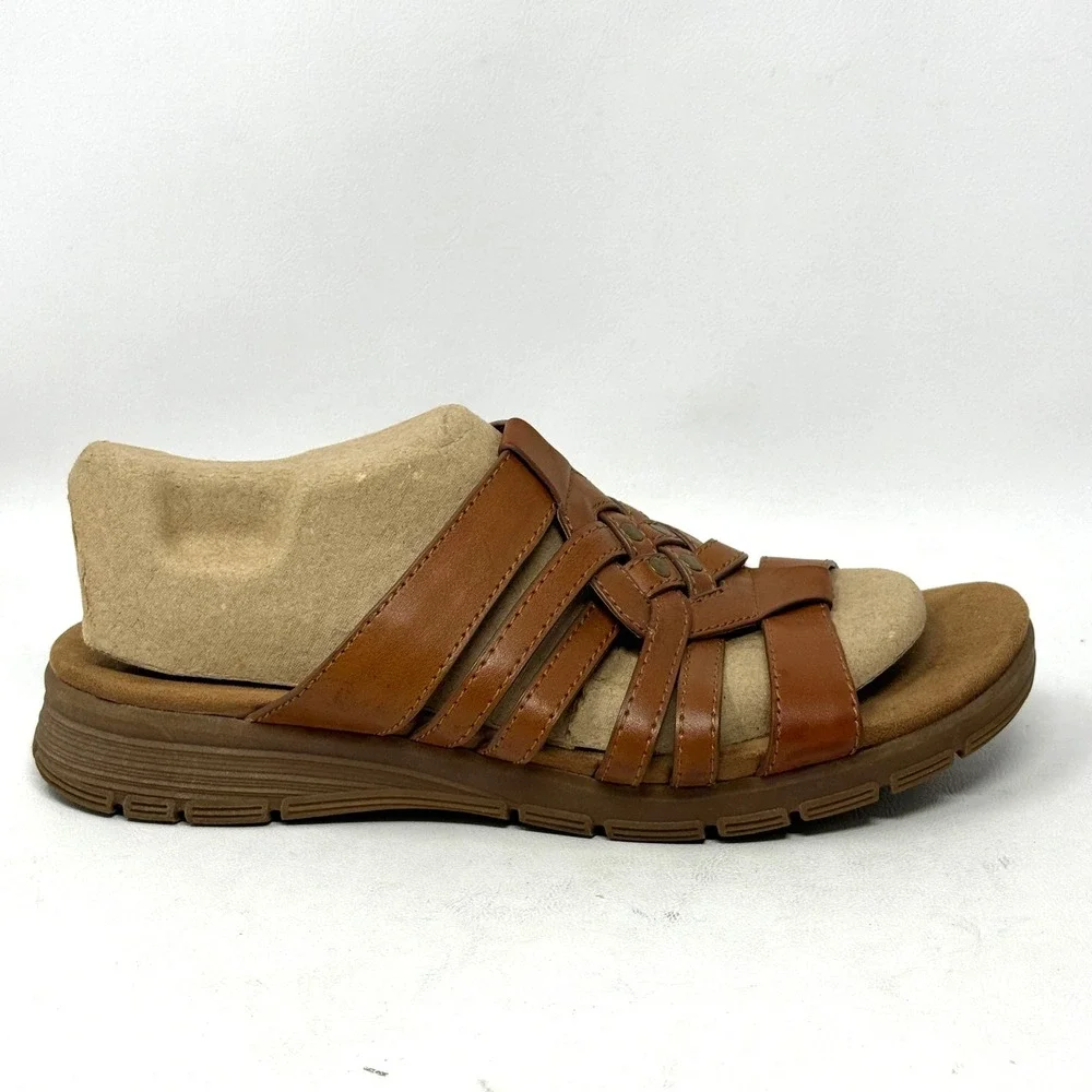 BareTraps crawley sandals